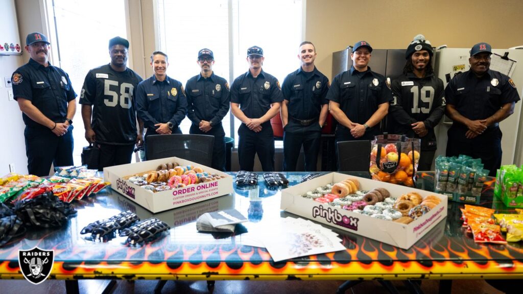 The Las Vegas Raiders showed appreciation to local first responders